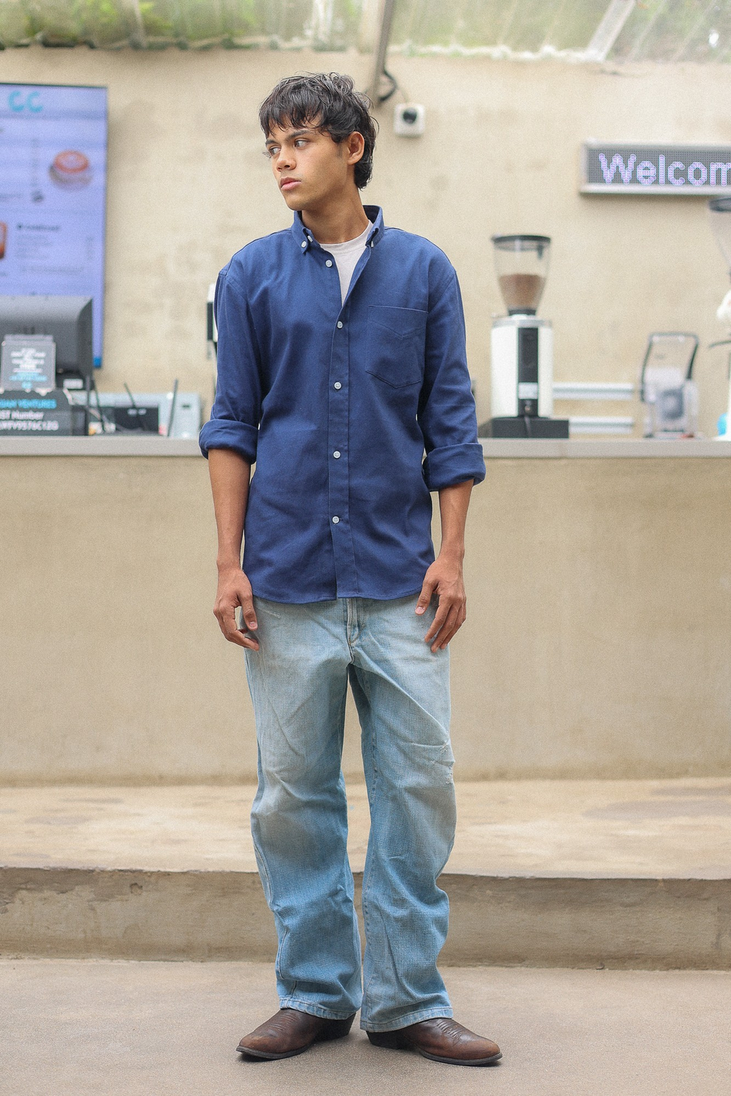 Navy blue Oxford Shirt with classic fit